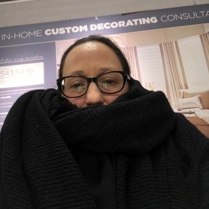 Meet your Posher, Hilery